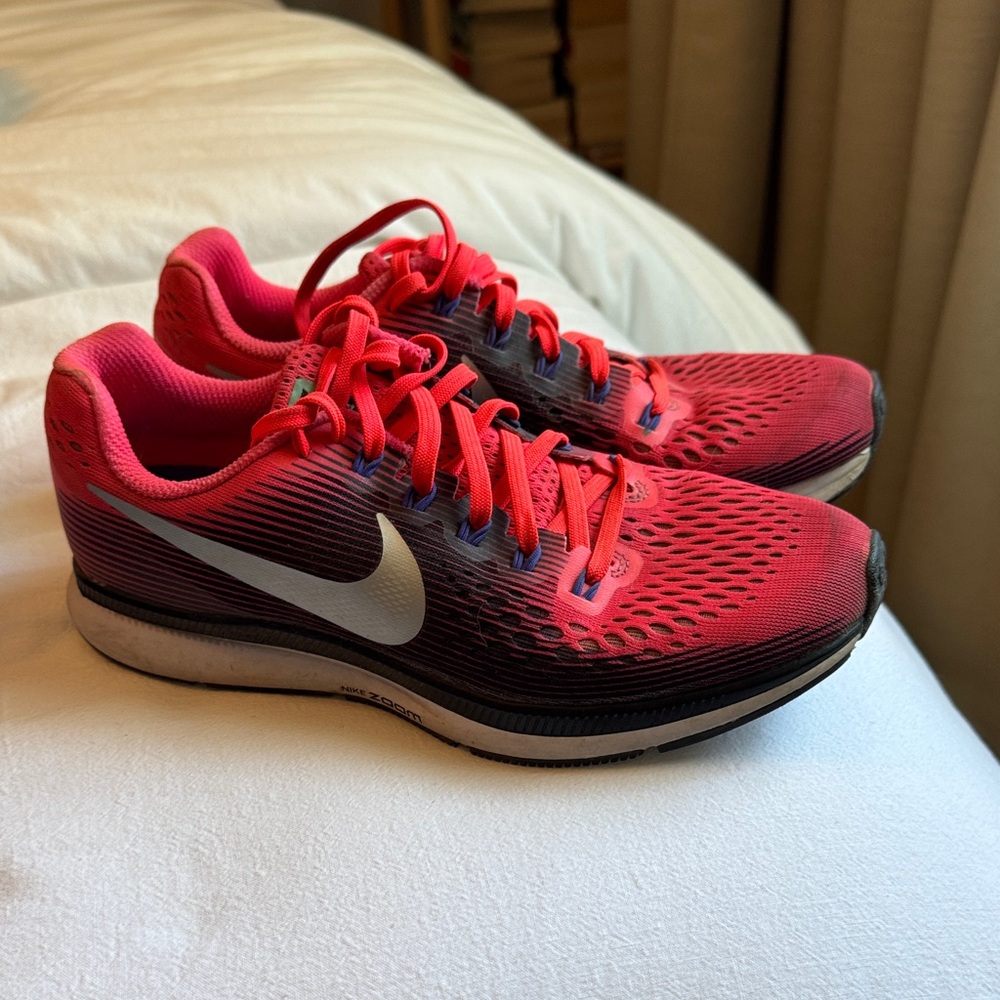Nike Zoom Pegasus Women's Athletic Shoes - Pink and Black